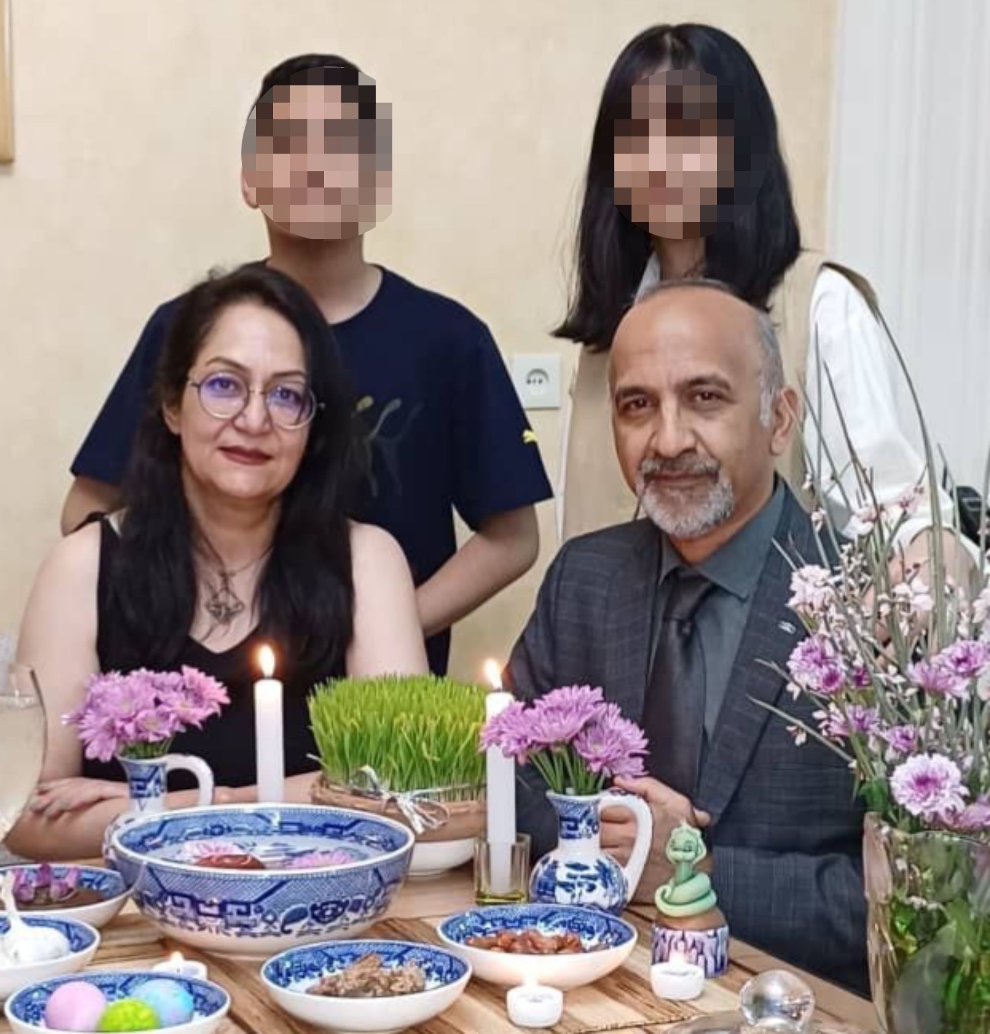 تداوم بازداشت زوج بهائی، بهزاد یزدانی و رومینا خزعلی، با گذشت بیش از ۵۰ روز