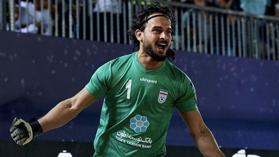 دروازهبان پیشین فوتبال ساحلی:بترسید از روزی که مردم ستمدیده پیداتون کنن و باید تاوان بدین