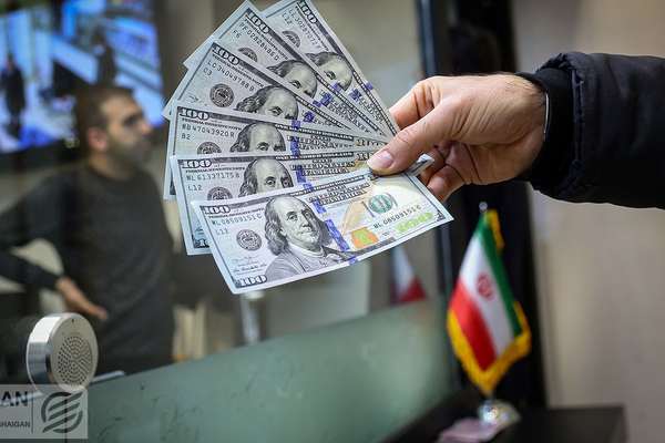 روزنامه وابسته به خامنهای قطع اینترنت افغانستان را به قیمت دلار در ایران مرتبط دانست