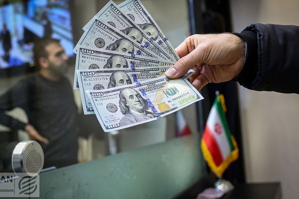 روزنامه وابسته به خامنهای قطع اینترنت افغانستان را به قیمت دلار در ایران مرتبط دانست