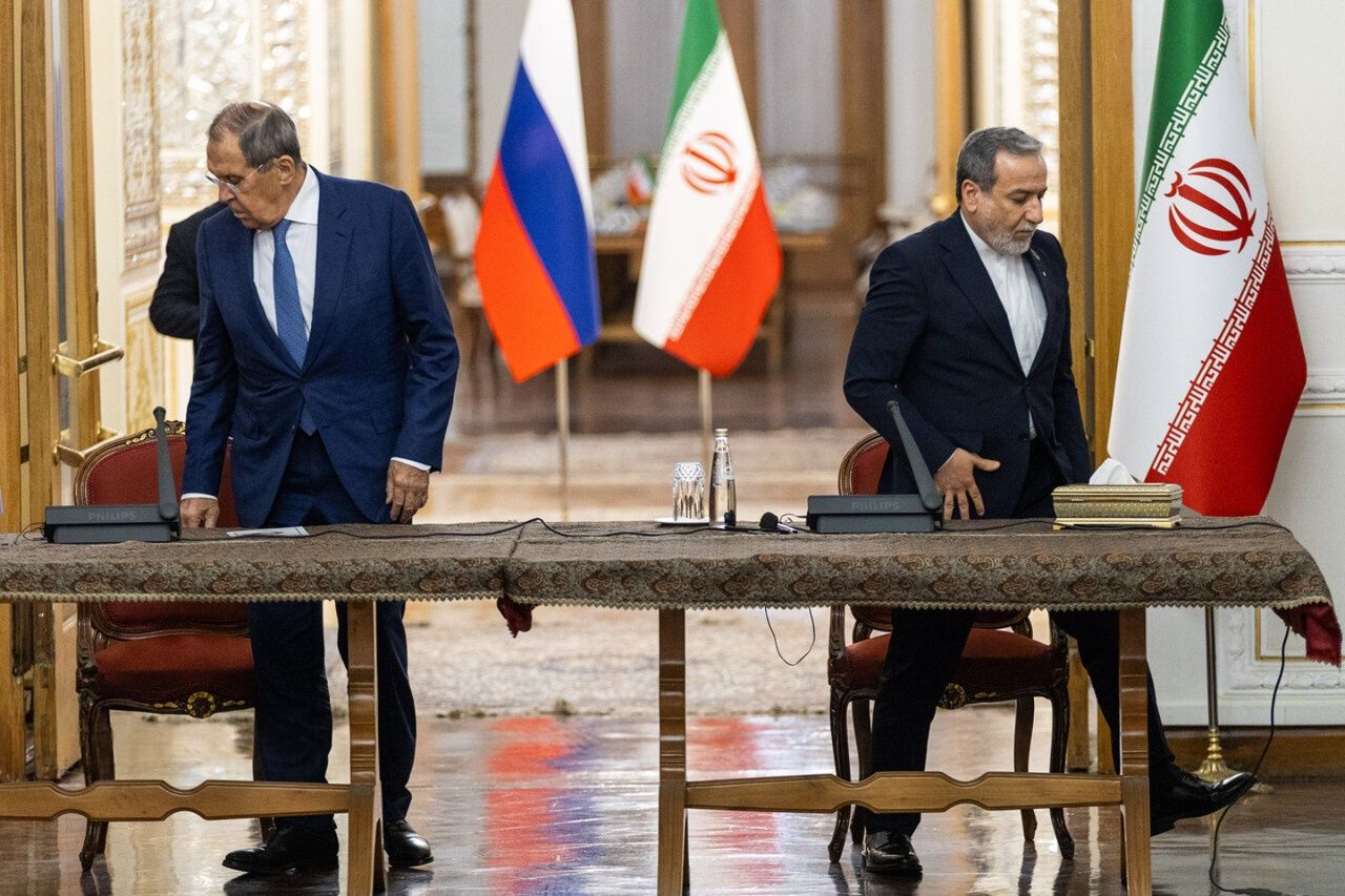 Russian Foreign Minister Sergei Lavrov and Iranian Foreign Minister Abbas Araghchi attend a joint press conference in Tehran, October 19, 2026. ISNA