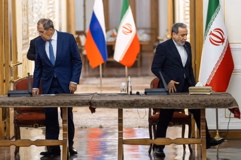 رایزنی لاوروف در تهران در میانه گفتوگوهای ترامپ با روسیه درباره جمهوری اسلامی