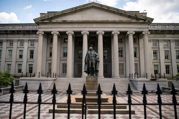 شملت 22 كيانا.. عقوبات أميركية على شبكة مصرفية داعمة للحرس الثوري الإيراني