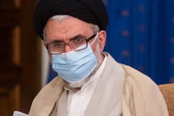 مع تصاعد قمع النساء في إيران.. وزير المخابرات: معارضة الحجاب الإجباري "خطة للعدو"