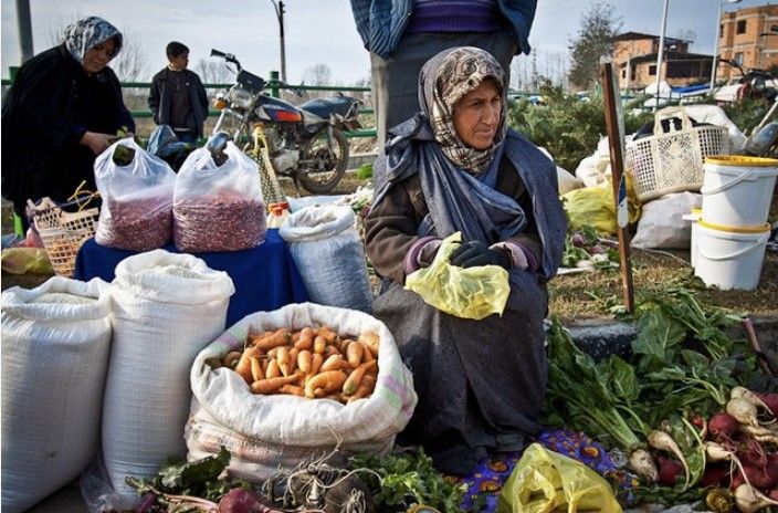 ایسنا: با افزایش بیکاری و کاهش مشارکت اقتصادی، زنان بیش از سایر گروه&zwnj;ها آسیب دیده&zwnj;اند