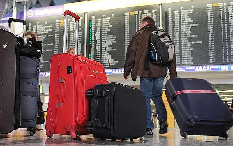 "خاص" لـ "إيران إنترناشيونال":التأشيرة الأميركية تهدد مستقبل الطلاب الإيرانيين المتفوقين