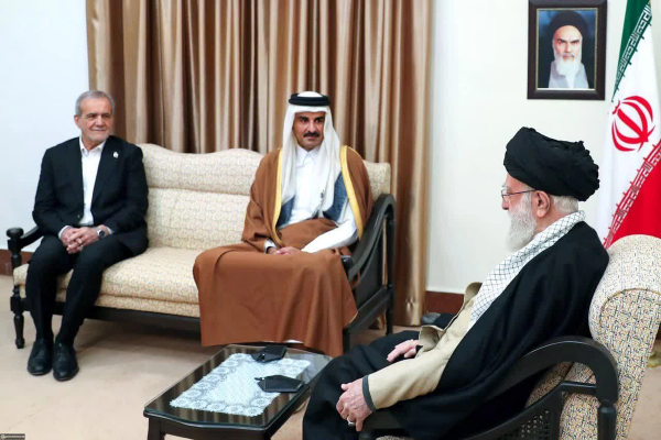 بعد زيارة أمير قطر لطهران.. خامنئي يطالب الدوحة بالإفراج عن 6 مليارات دولار "مجمدة"