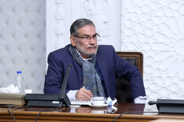 شمخاني:مستعدون للتخلي عن اليورانيوم عالي التخصيب في اتفاق مع ترامب