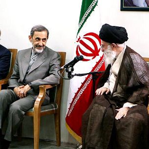 روزنامه جمهوری اسلامی: وجود امثال ولایتی موجب تملقگویی برخی مسئولان است