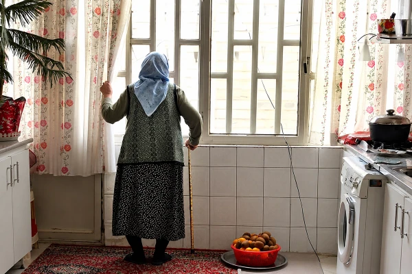 پدر و مادرهایی که از موج مهاجرت ایرانیان جا ماندهاند
