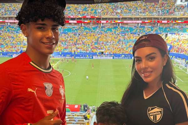 پیش از بازی با کرواسی؛ جورجینا رودریگس برای حمایت از رونالدو و پرتغال به آمریکا سفر کرد
