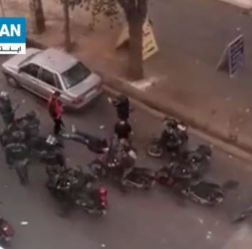 وسط تشديدات أمنية.. دفن شاب قتل برصاص الأمن الإيراني ودعوة لتجمع احتجاجي بمراسم تأبينه