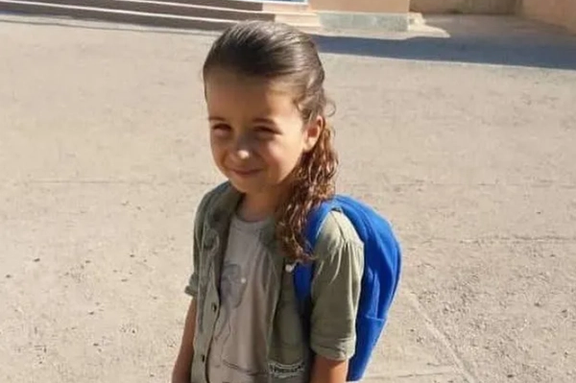 الشرطة الإيرانية تضغط على أسرة الطفل ذوالفقار شرفي لـ"التنازل" بعد مقتله برصاصها