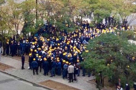 Steel workers on an earlier strike in Esfahan on November 15, 2022