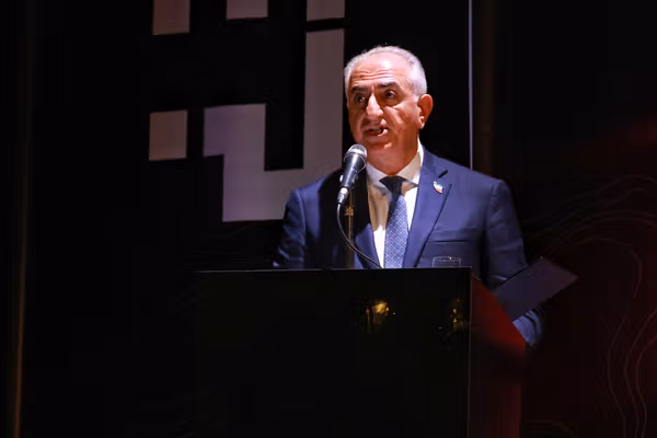 شاهزاده رضا پهلوی: اکنون وظیفه ما حفظ امید و همبستگی ملی است