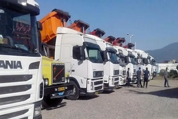 اتحادیه تشکلهای کامیونداران و رانندگان: باتمام قوا درکنار مردم معترض میایستیم