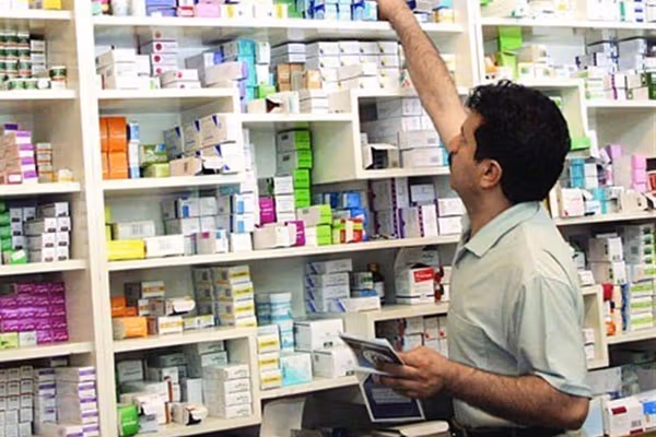 کمیسیون اقتصاد سلامت اتاق تهران: کمبود شدید دارو در سه ماهه پایانی سال ادامه دارد