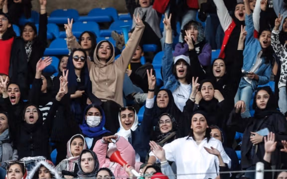 با ابهام درباره حضور زنان؛ موافقت شورای تأمین برای برگزاری بازی استقلال - گلگهر در مشهد