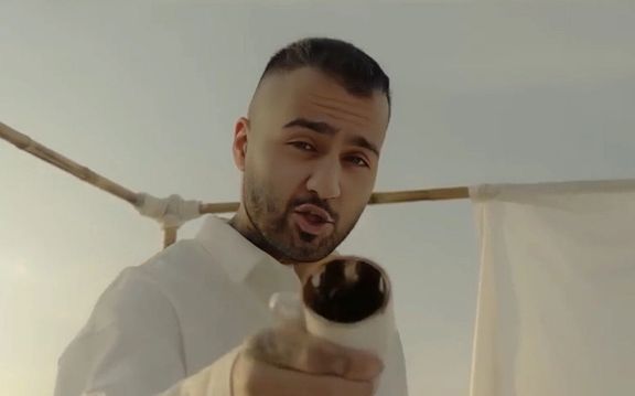 حساب کاربری توماج صالحی: دادگاه توماج به صورت مجازی برگزار شد و او از مواضع خودش دفاع کرد