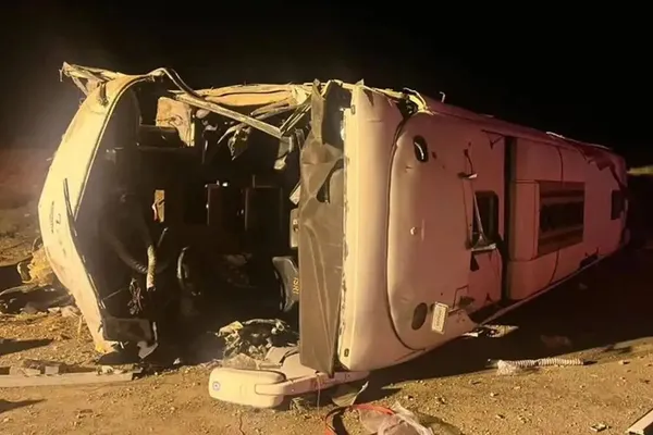 Bus crash in central Iran kills 13