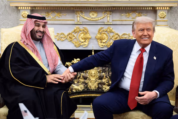 الخارجية الإيرانية: رسالة بزشکیان إلى ولي عهد السعودية لم تكن لطلب وساطة مع أميركا