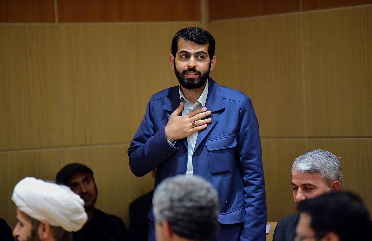 عضو کمیسیون امنیت ملی مجلس: فعال کردن مکانیسم ماشه بی‌شرمی است