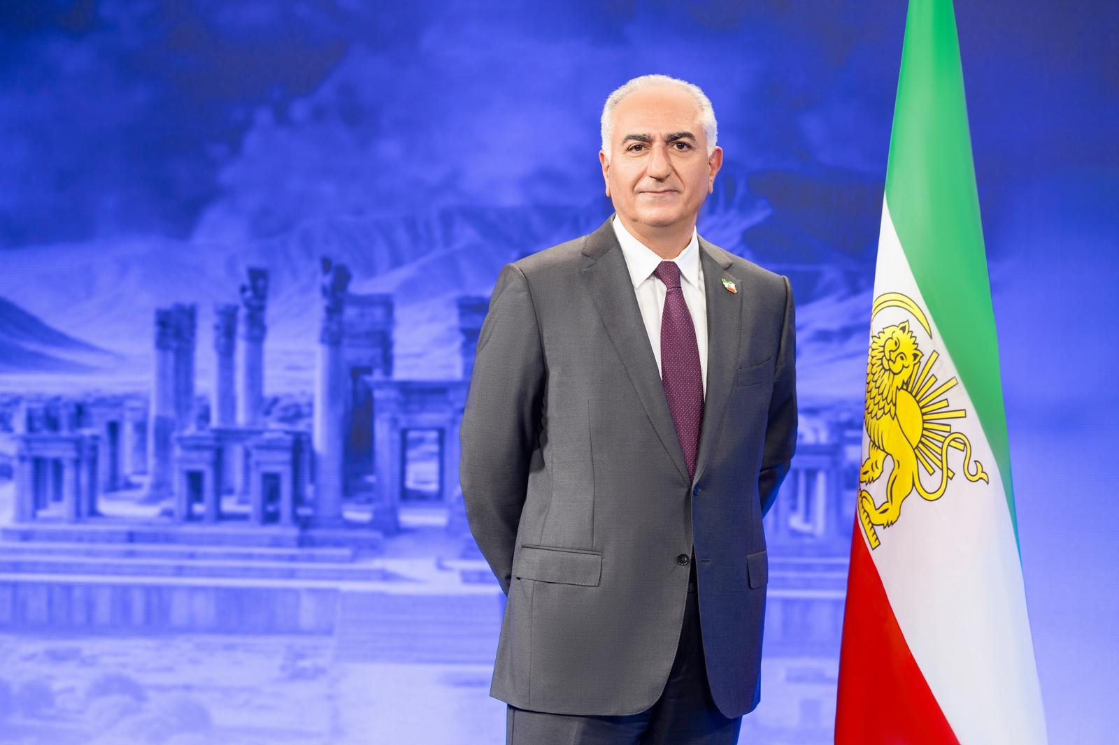 شاهزاده رضا پهلوی خطاب به گارد جاویدان: دستگاه سرکوب جمهوری اسلامی را تضعیف کنید