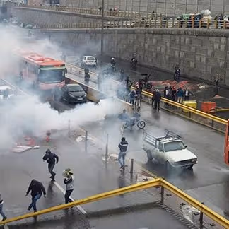 آبان خونین تا بحران انرژی؛ بنزین، فقر و سایه سرکوب در ایران بیآب و برق