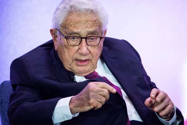 Kissinger Warns About Dangers Of Restoring Iran’s Nuclear Deal