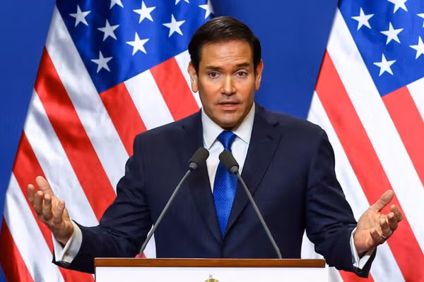 مارکو روبیو امتناع تهران از مذاکره درباره موشکهای بالستیک را «مشکل بسیار بزرگ» دانست