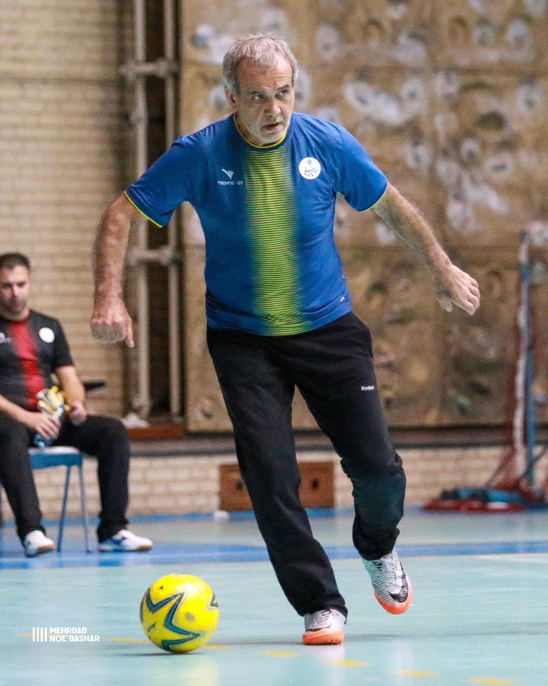 کسب اعتبار از نام اسطوره؛ پزشکیان خواستار بازگشت «علی دایی» است، شاید با پرسپولیس