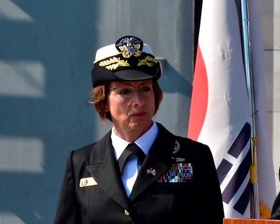 جو بایدن برای نخستین بار یک زن را به فرماندهی نیروی دریایی ایالات متحده آمریکا منصوب کرد