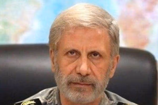 فرمانده کل ارتش: دشمن را رصد میکنیم و برای پاسخ قاطع آمادهایم