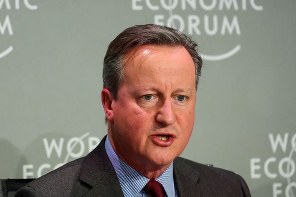 وزير الخارجية البريطاني: على إيران أن تتوقف عن دعم الحوثيين