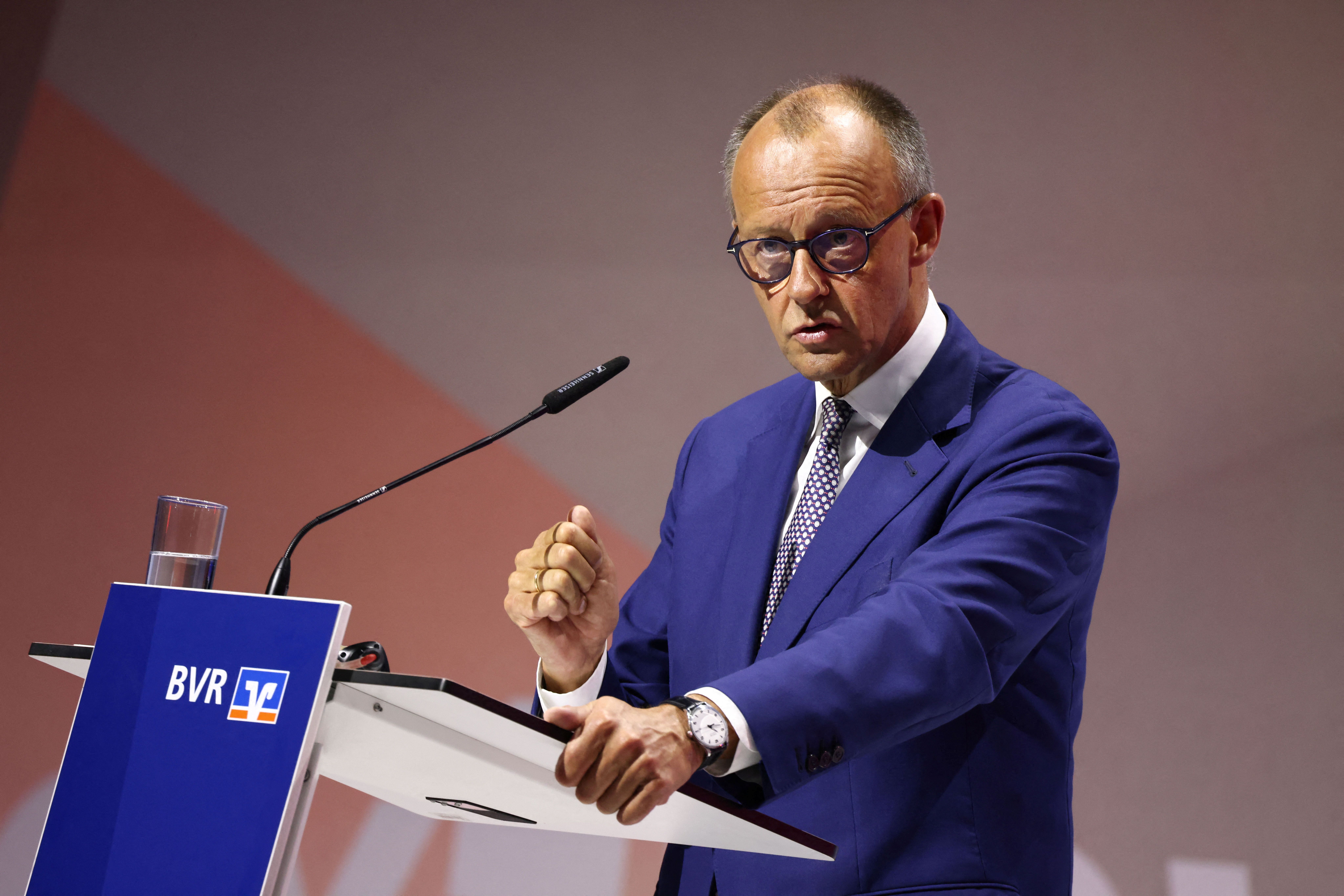 کارزار اعتراضی ده‌ها ایرانی‌-آلمانی علیه اظهارات مرتس درباره حمله اسرائیل به ایران