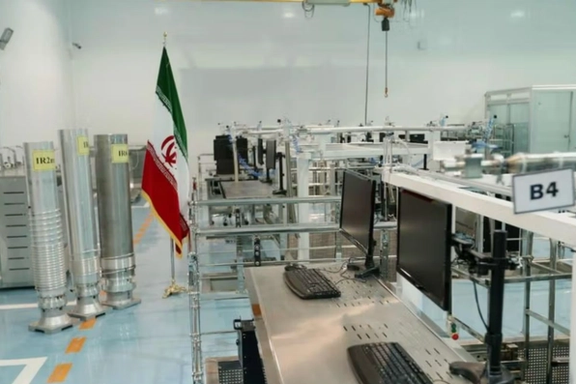 "أسوشييتد برس": المقترح الأميركي الجديد لإيران.. خطوة نحو الاتفاق أم تكرار للجمود؟