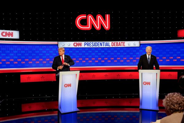 بایدن با هشدار درباره «روزهای تاریک» کنونی، از مردم آمریکا خواست «دوباره برخیزند»