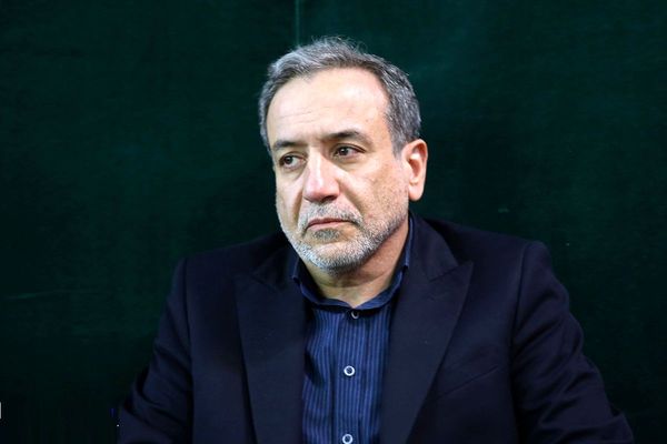 Iran says ready for nuclear talks as Trump admin prepares for maximum pressure