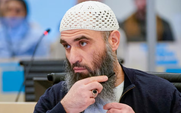 لهجومه على مهرجان للمثليين عام 2022.. الحُكم على نرويجي من أصل إيراني بالسجن 30 عامًا