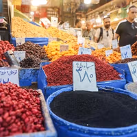 درمان سقوط ارزش پول ایران شاید از خود بیماری بدتر باشد