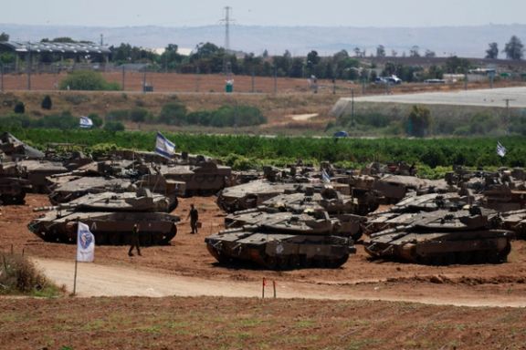 سربازان و تانکهای اسرائیلی در نزدیکی مرز نوار غزه، ۱۹ اردیبهشت