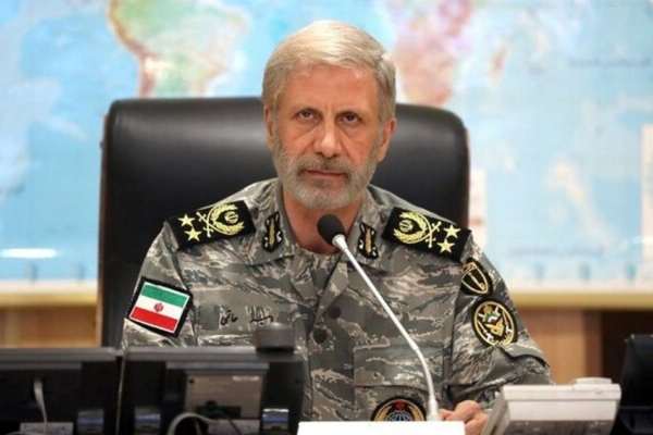 فرماندهکل ارتش: اعتراض در هر کشوری موضوعی عادی و طبیعی است