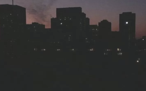 خاموشیهای پراکنده در ایران؛ استاندار تهران: سه هزار مگاوات برق در استان کم داریم