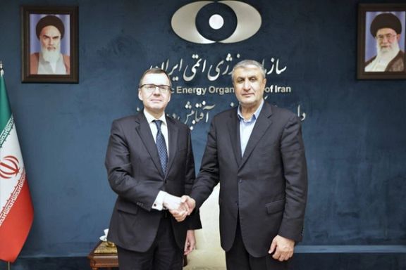 Rosatom Deputy CEO for International Relations Nikolai Spassky meets Iranian Vice President and Atomic Energy Organization chief Mohammad Eslami in Tehran.