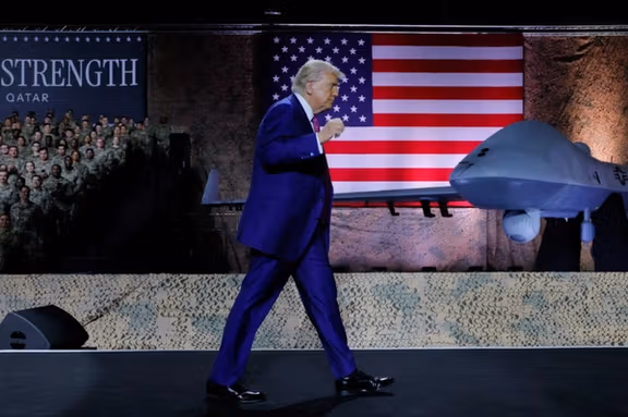 ترامپ توقف تحریمهای ایران را لغو کرد