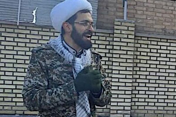 Cleric Has Neck Slashed In Subway Attack