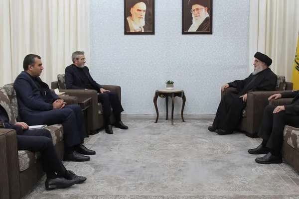 تقرير معهد أوروبي: إيران توسع نفوذها في سوريا ولبنان و"قلقة" من التقارب العربي مع دمشق