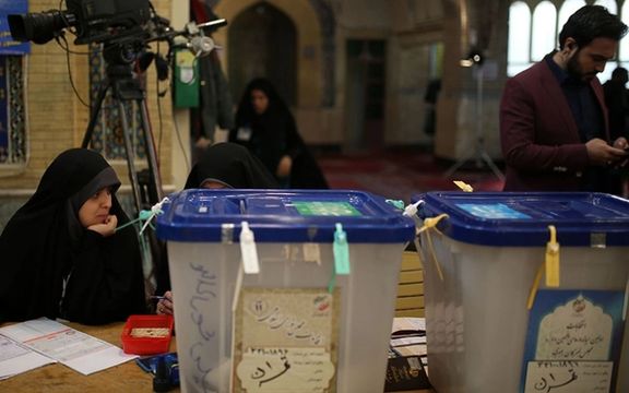 Iranian Politicians Frustrated Over Political, Economic Situation