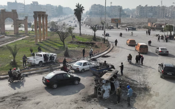 "نيويورك تايمز": إيران تبدأ إجلاء مسؤوليها وقواتها العسكرية من سوريا