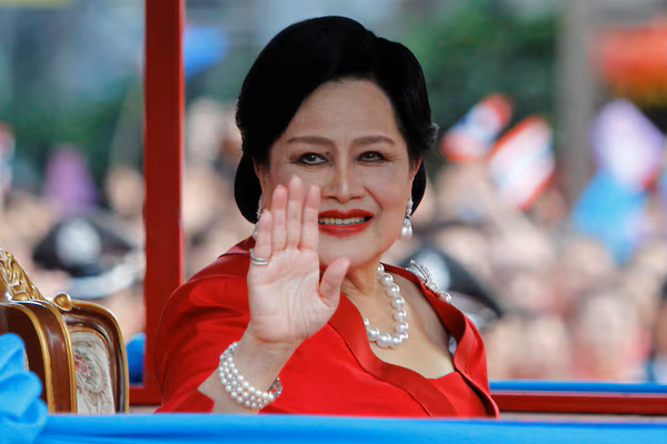 ملکه مادر تایلند، سیریکیت، در ۹۳ سالگی درگذشت